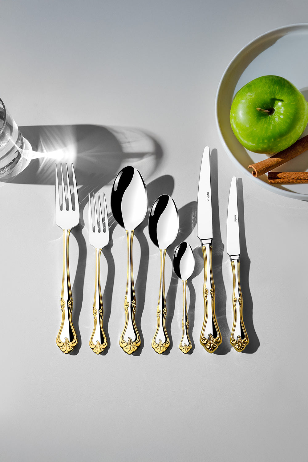 Lalezar Gold Plain 12 Person 84 Piece Cutlery Set with Leather Box