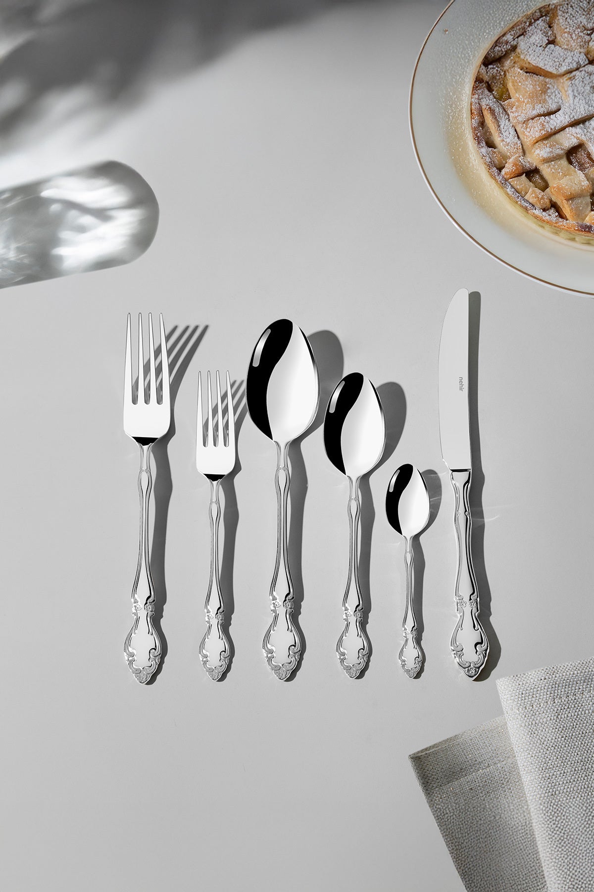 Adriana Sade 6 Person 36 Piece Boxed Cutlery Set