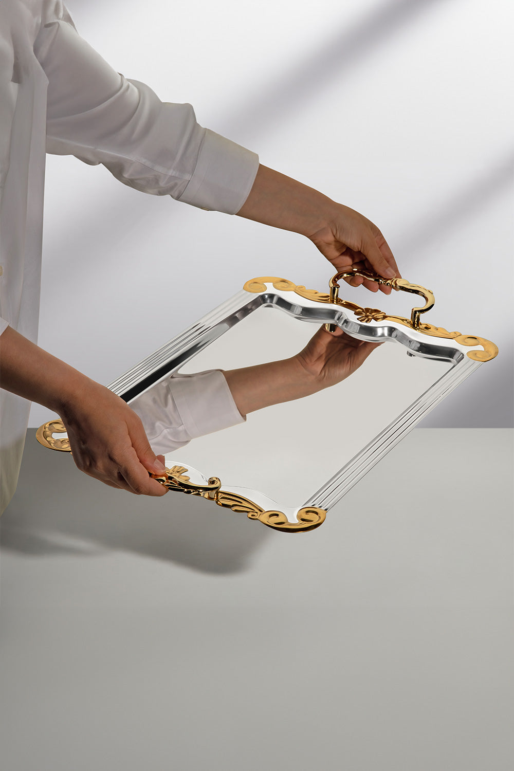 Babil Altın Sade Çelik Çay Tepsi