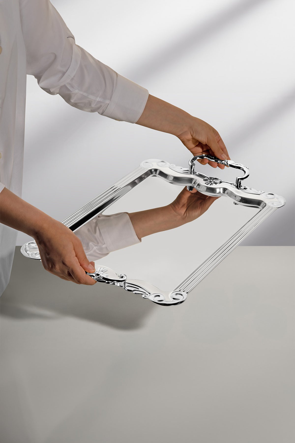 Babil Sade Çelik Çay Tepsi