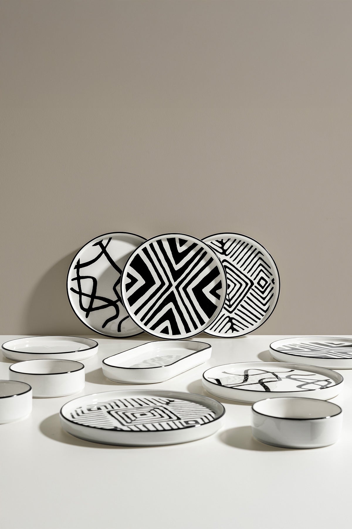 Black Line 6 Kişilik 15 Parça Seramik Kahvaltı Takımı