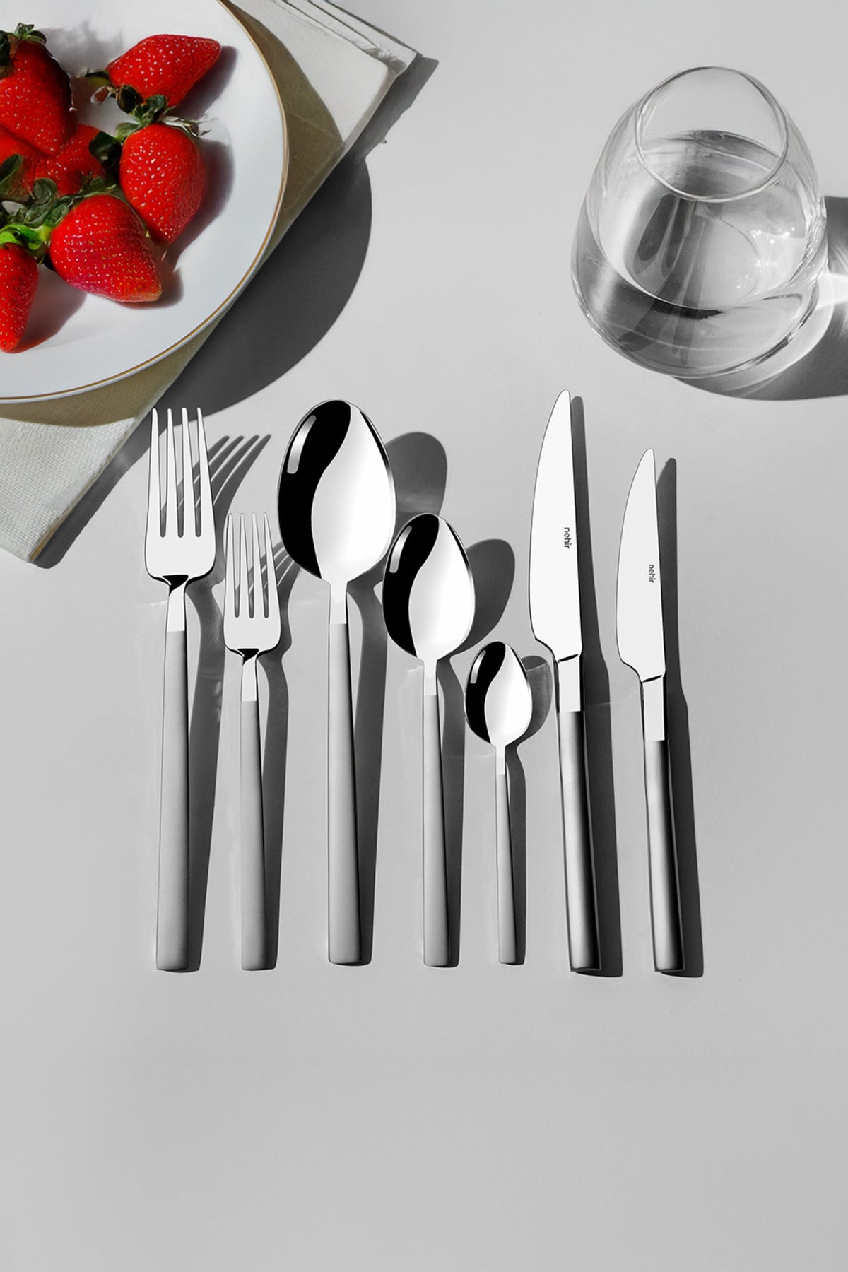 Dalyan Satin 12 Person 89 Piece Boxed Cutlery Set