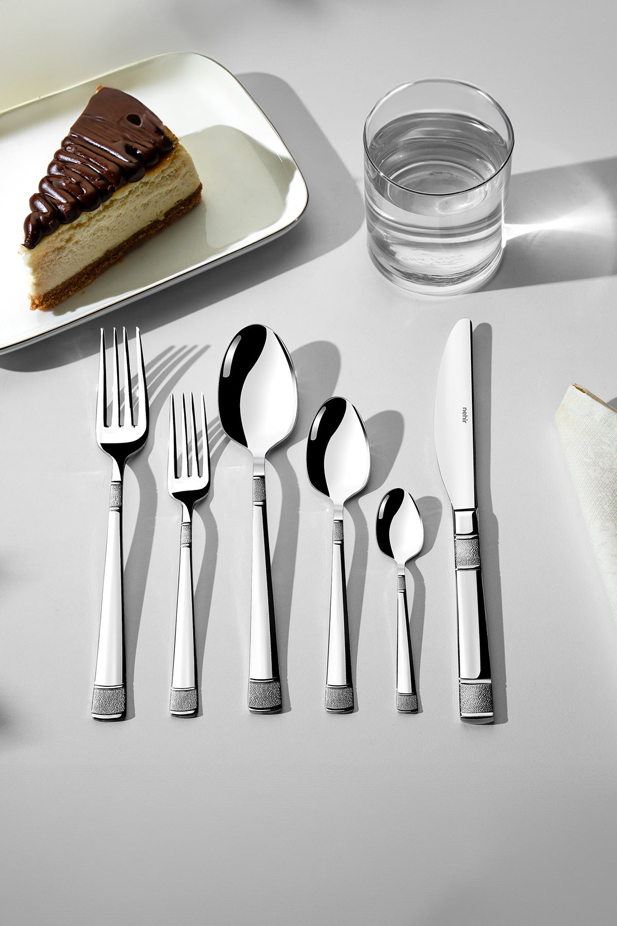 Dila Sade 12 Kişilik 72 Parça Kutulu Çatal Kaşık Bıçak Takımı