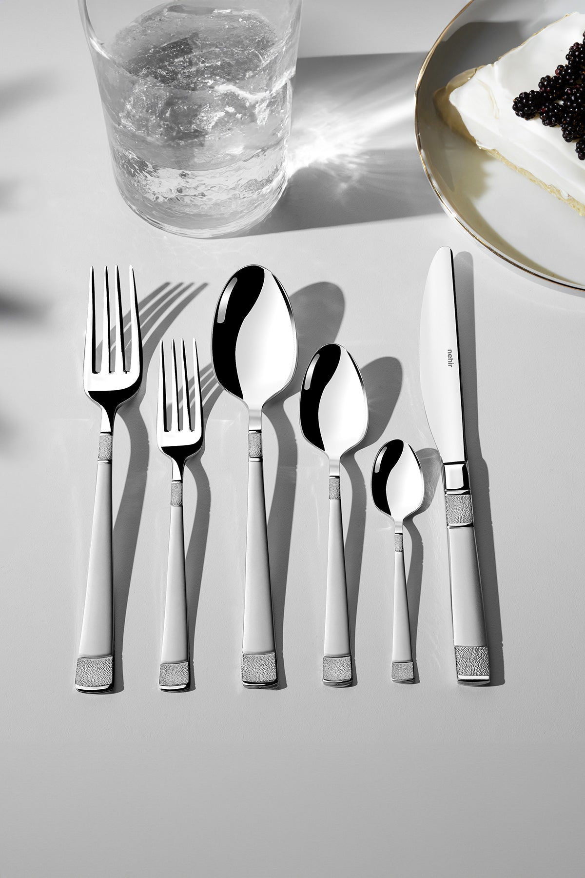 Dila Saten 12 Kişilik 72 Parça Kutulu Çatal Kaşık Bıçak Takımı