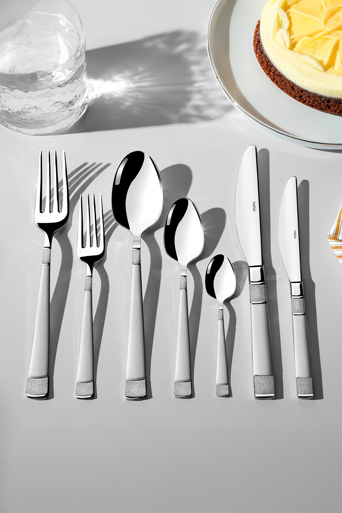 Dila Saten 12 Kişilik 84 Parça Kutulu Çatal Kaşık Bıçak Takımı