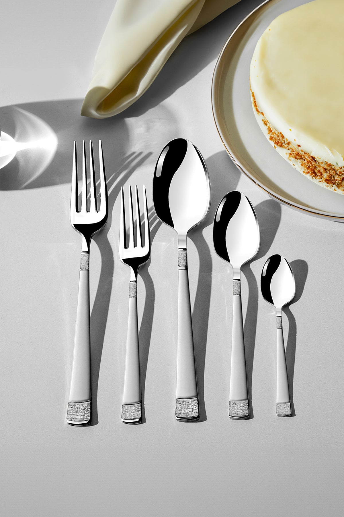 Dila Saten 6 Kişilik 30 Parça Kutulu Çatal Kaşık Takımı