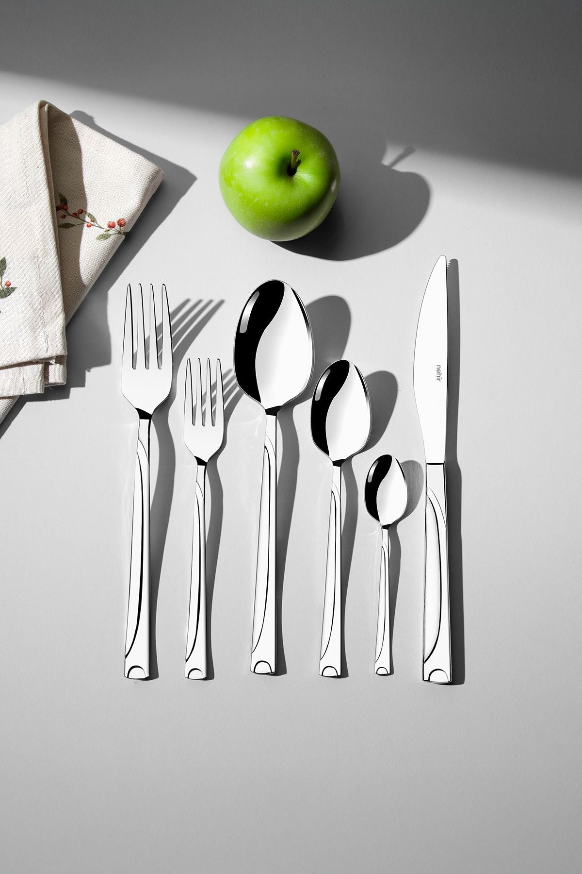 Fiesta Sade 12 Kişilik 72 Parça Kutulu Çatal Kaşık Bıçak Takımı