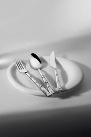 Flora Beyaz 6 Kişilik Desenli 18 Parça Kutulu Çatal Kaşık Bıçak Takımı