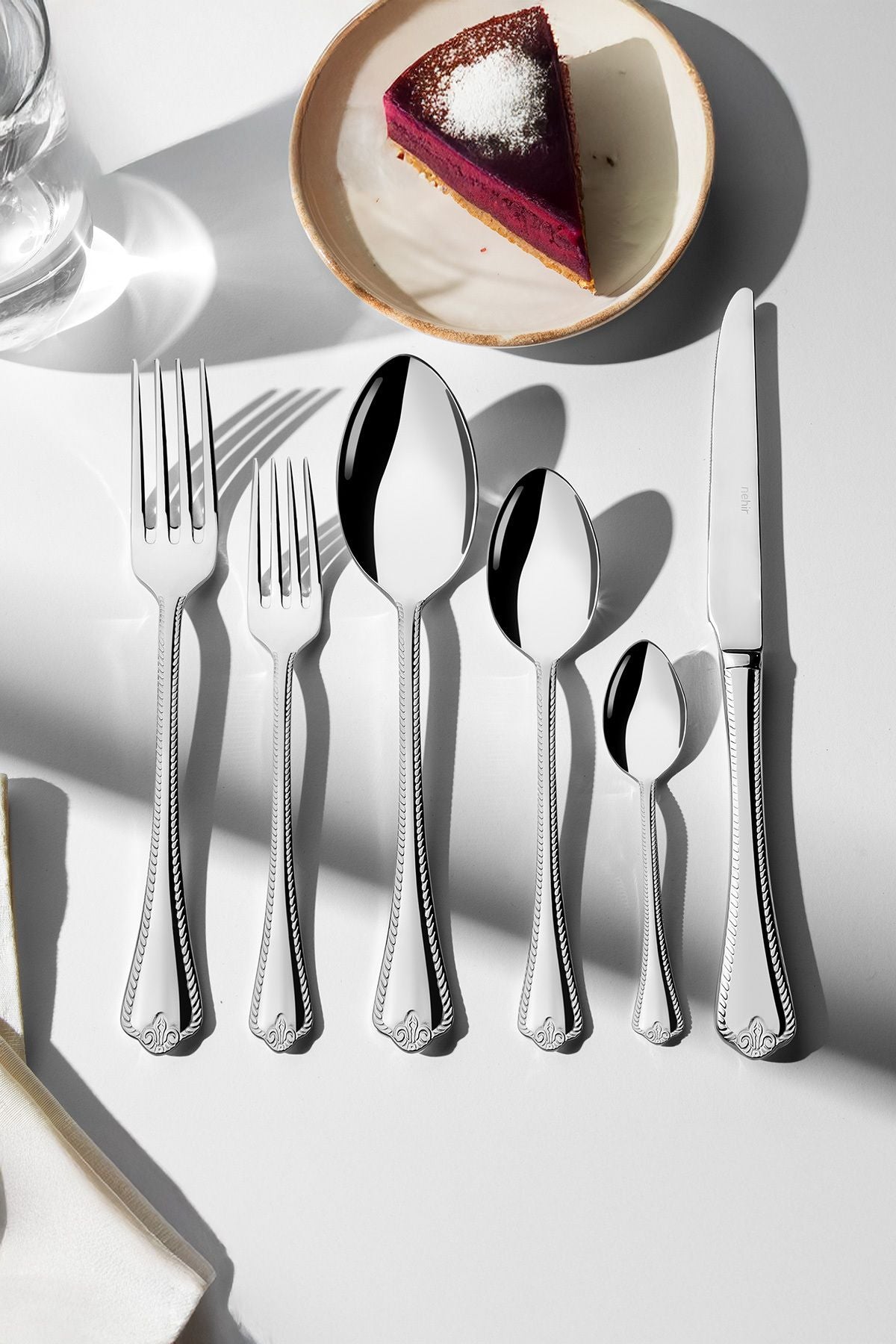 Fulya Sade 12 Kişilik 72 Parça Kutulu Çatal Kaşık Bıçak Takımı