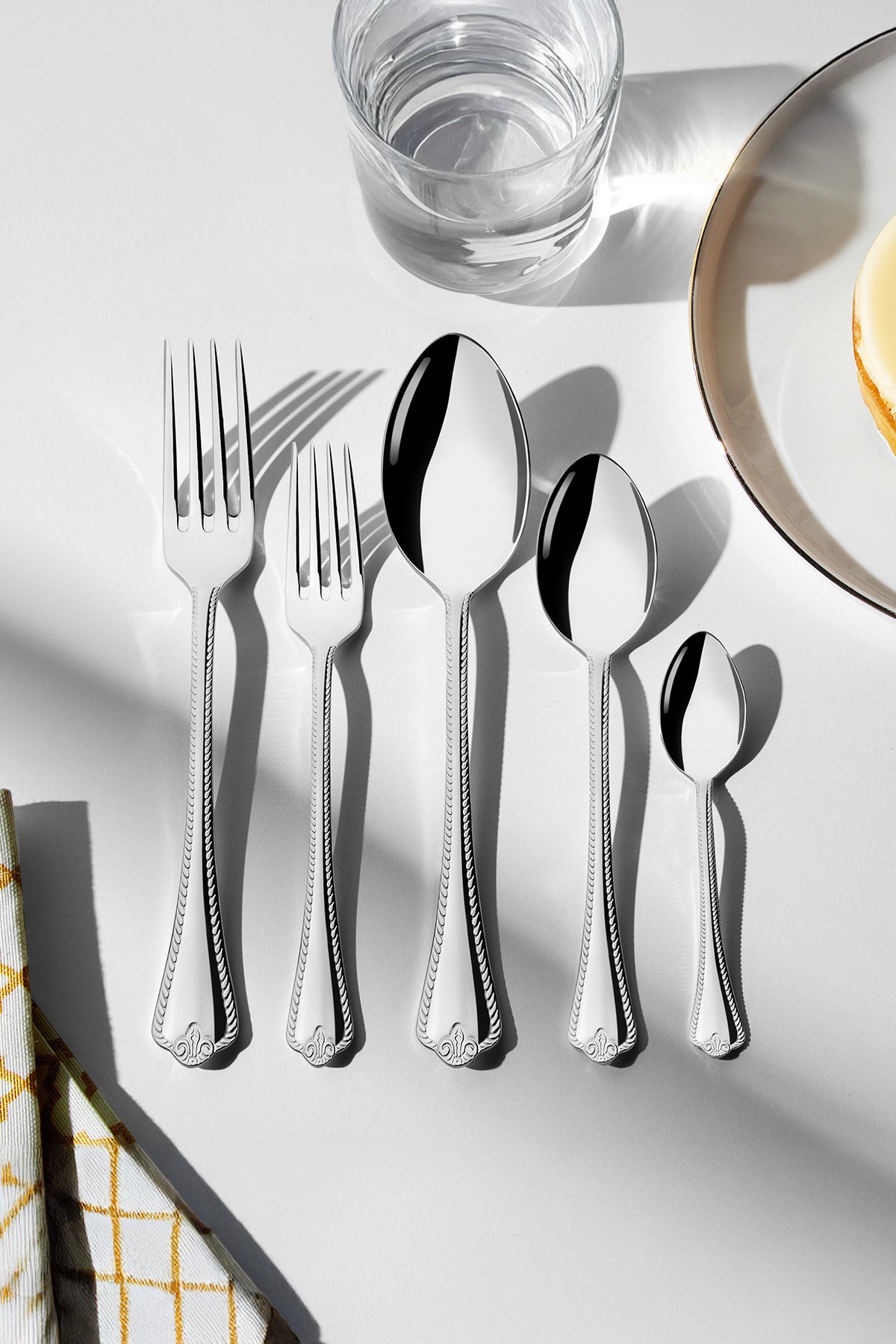 Fulya Sade 6 Kişilik 30 Parça Kutulu Çatal Kaşık Takımı