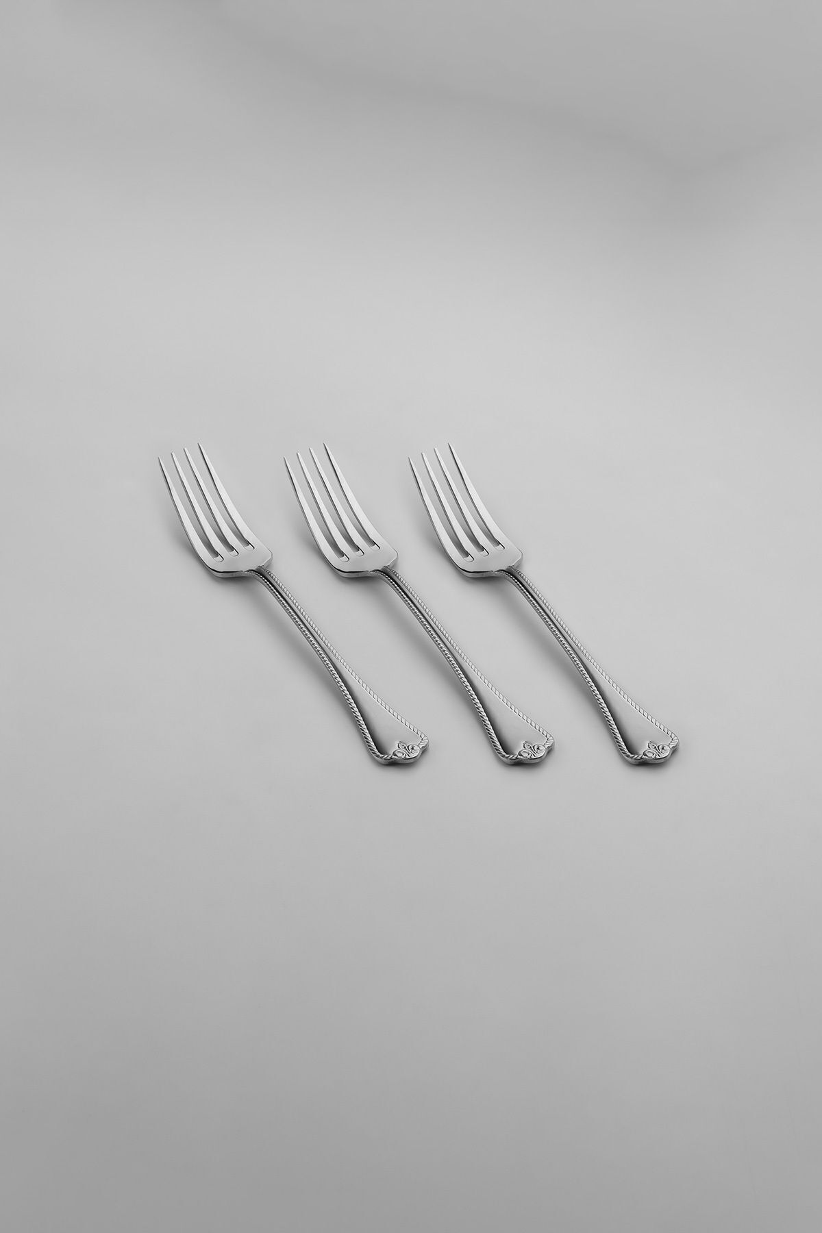 Fulya Saten 6 Kişilik 30 Parça Kutulu Çatal Kaşık Takımı