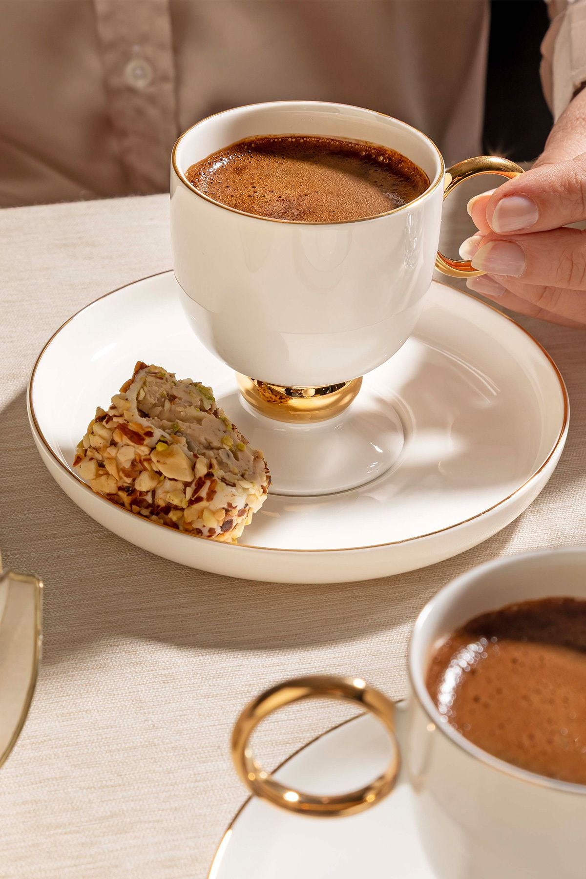 Karmen 6 Kişilik 12 Parça Porselen Kahve Fincan Takımı