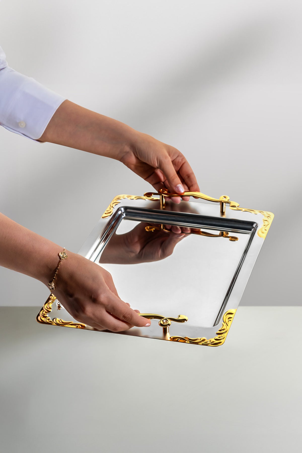 Lalezar Altın Saten Çelik Kahve Tepsi