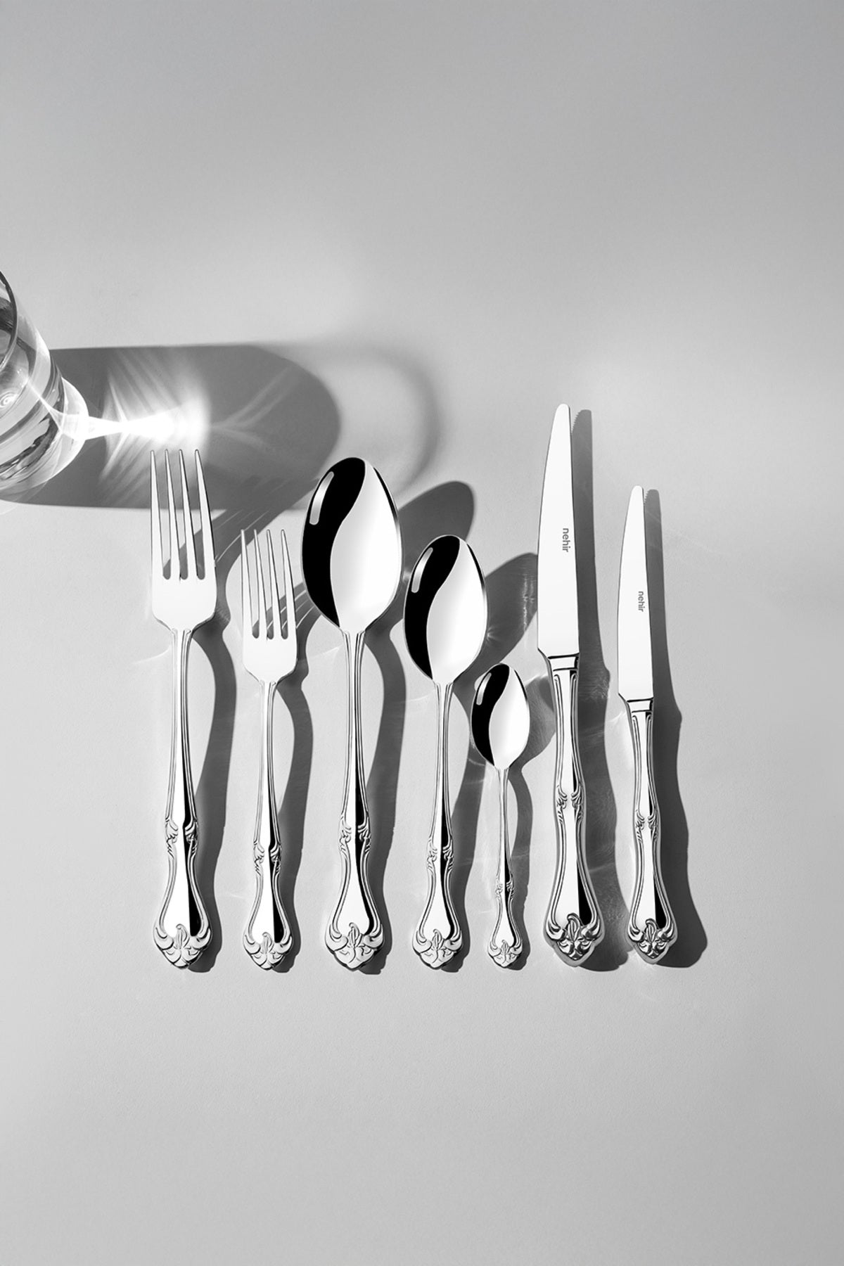 Lalezar Sade 12 Kişilik 84 Parça Deri Kutulu Çatal Kaşık Bıçak Takımı