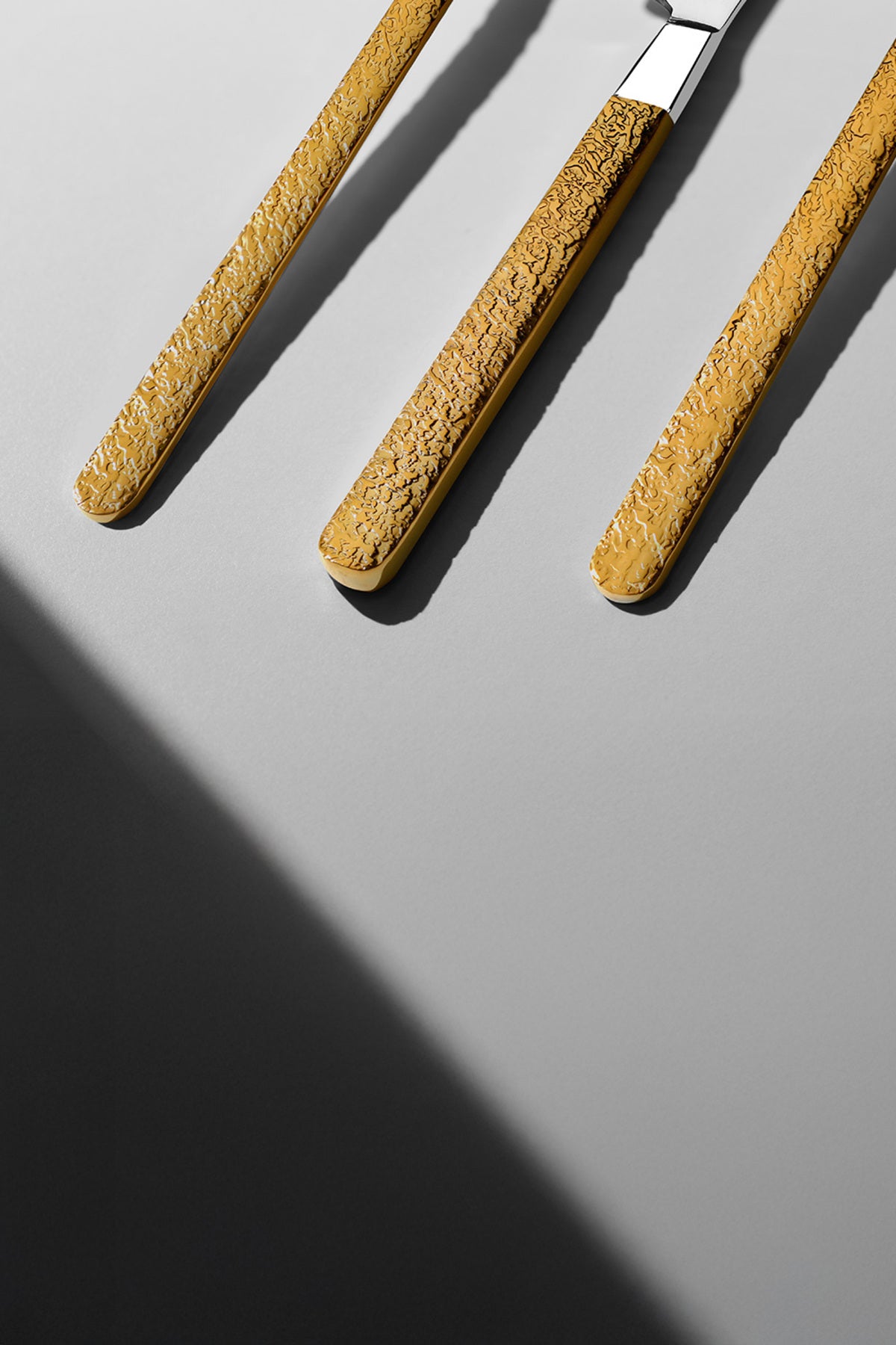 Lyon Altın Saten 12 Kişilik 84 Parça Deri Çatal Kaşık Bıçak Takımı