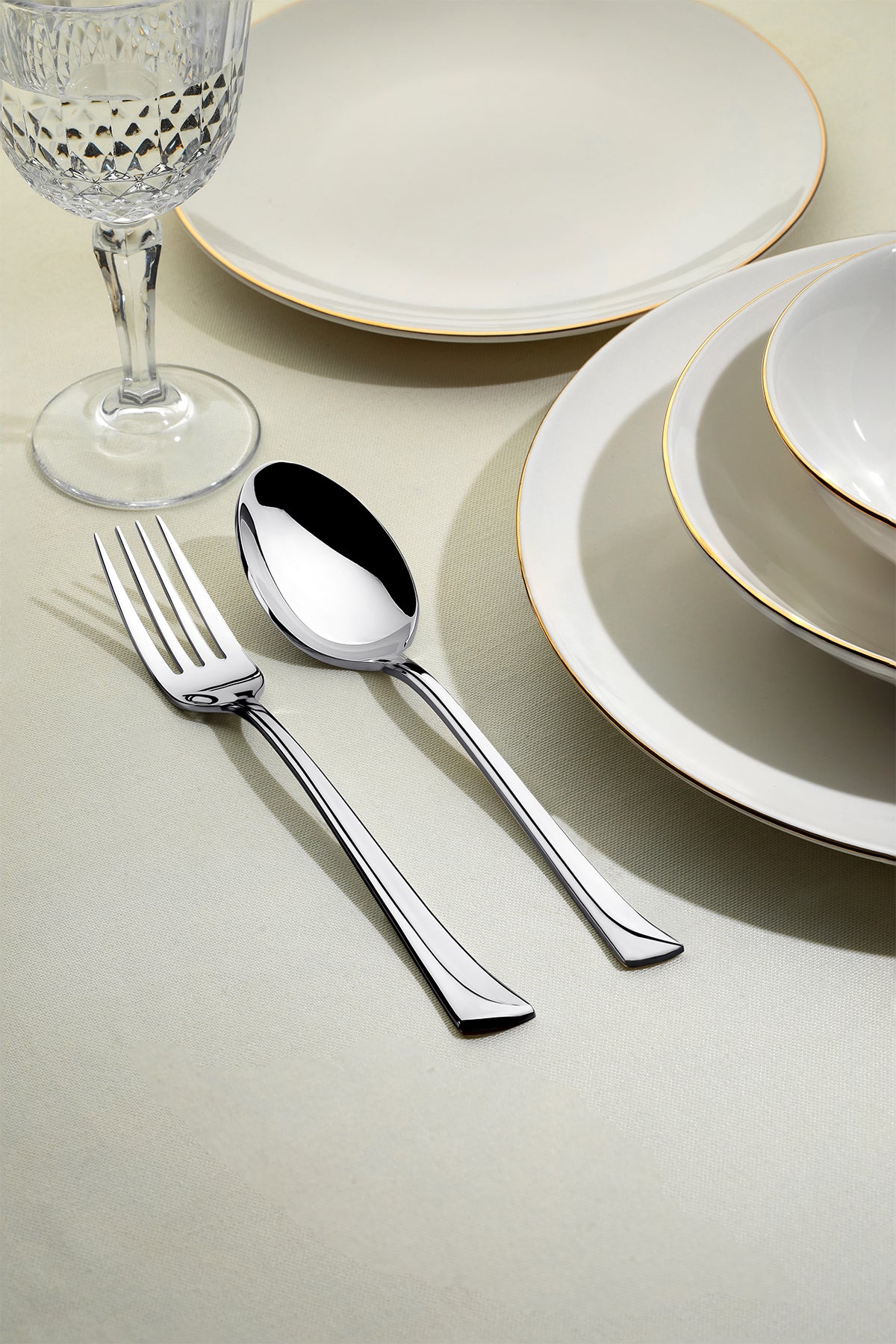 Maksi Sade 6 Kişilik 36 Parça Kutulu Çatal Kaşık Bıçak Takımı