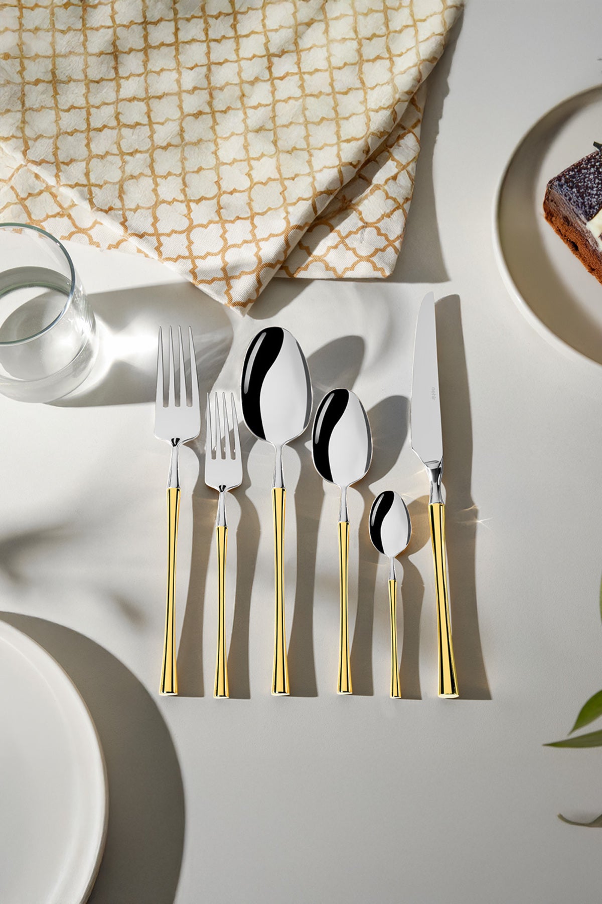 Marbella Altın Sade 12 Kişilik 72 Parça Kutulu Çatal Kaşık Bıçak Takımı