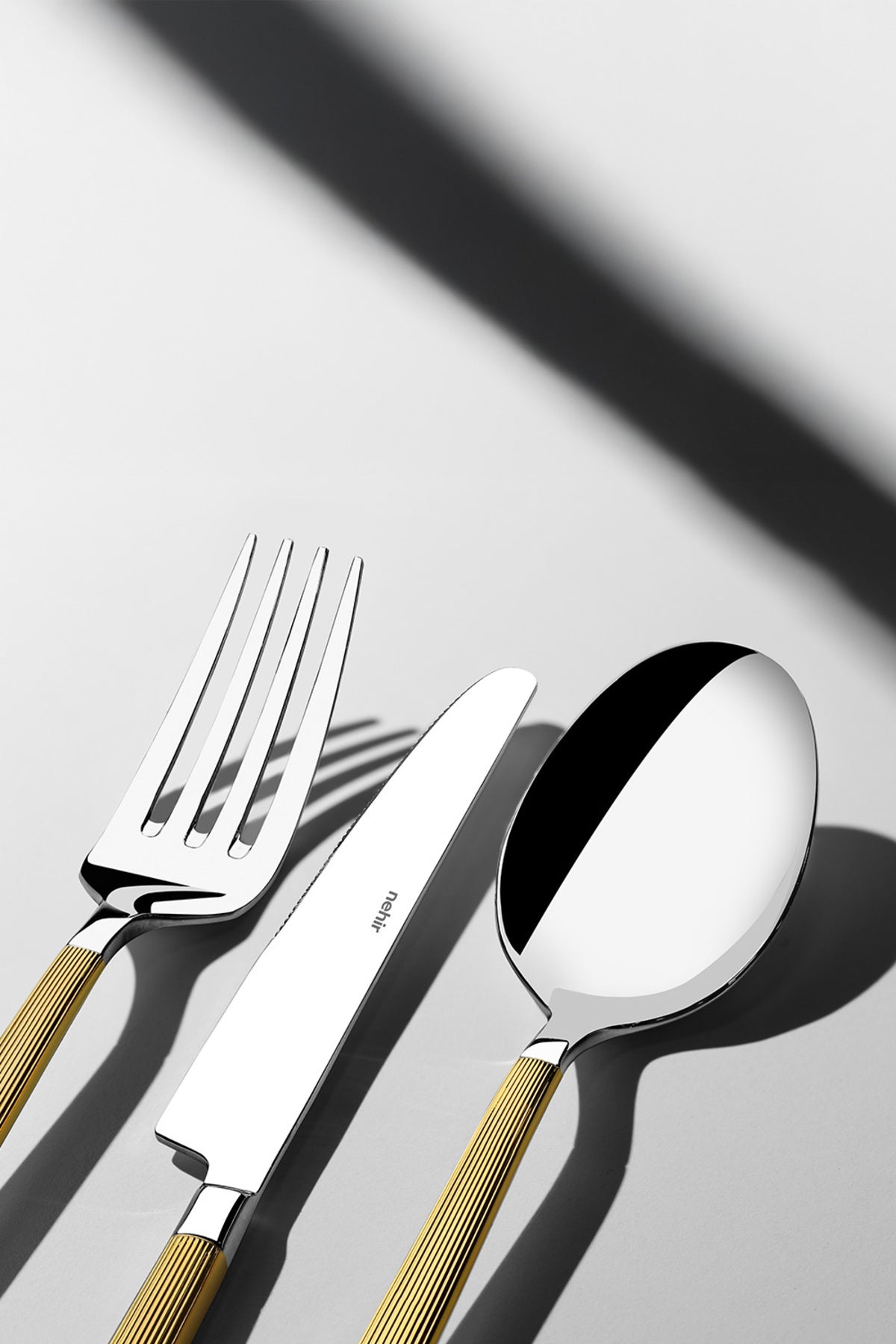 Maria Altın Sade 12 Kişilik 72 Parça Kutulu Çatal Kaşık Bıçak Takımı