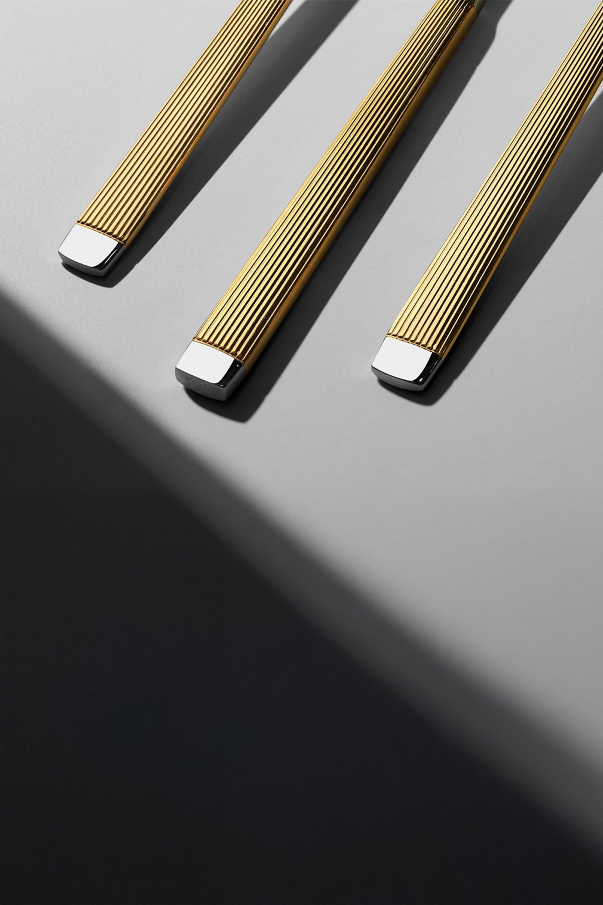 Maria Altın Sade 12 Kişilik 84 Parça Deri Çatal Kaşık Bıçak Takımı