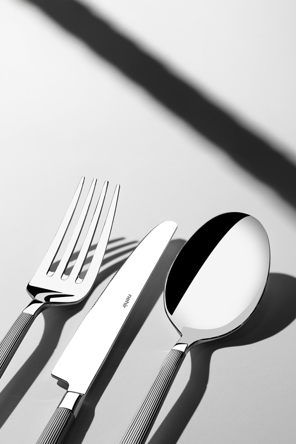 Maria Saten 12 Kişilik 84 Parça Deri Çatal Kaşık Bıçak Takımı