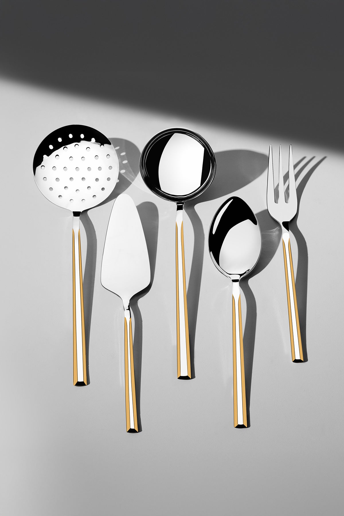 Milano Altın Saten 12 Kişilik 89 Parça Deri Kutulu Çatal Kaşık Bıçak Takımı