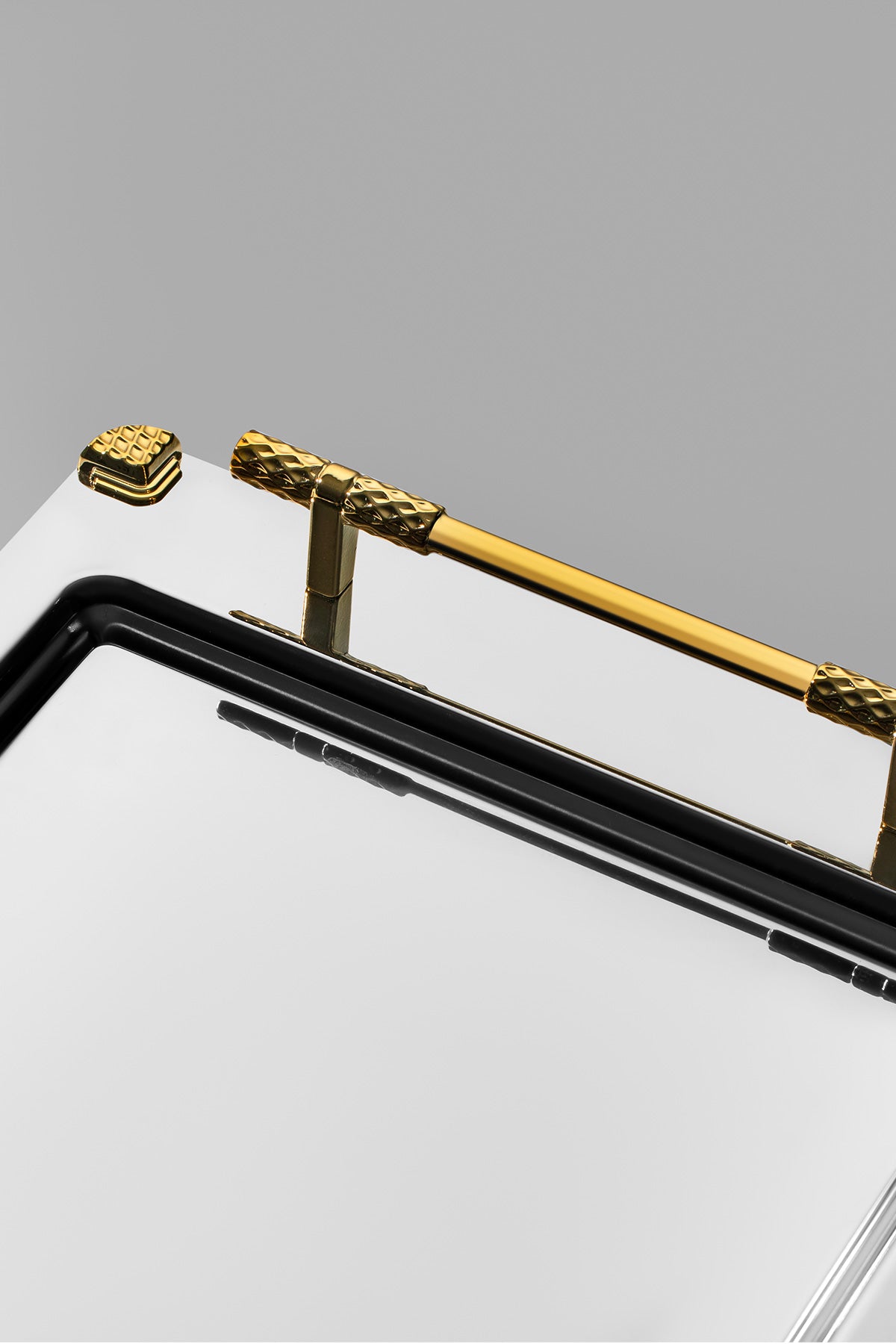 Paris Altın Saten 2'li Çelik Tepsi Seti