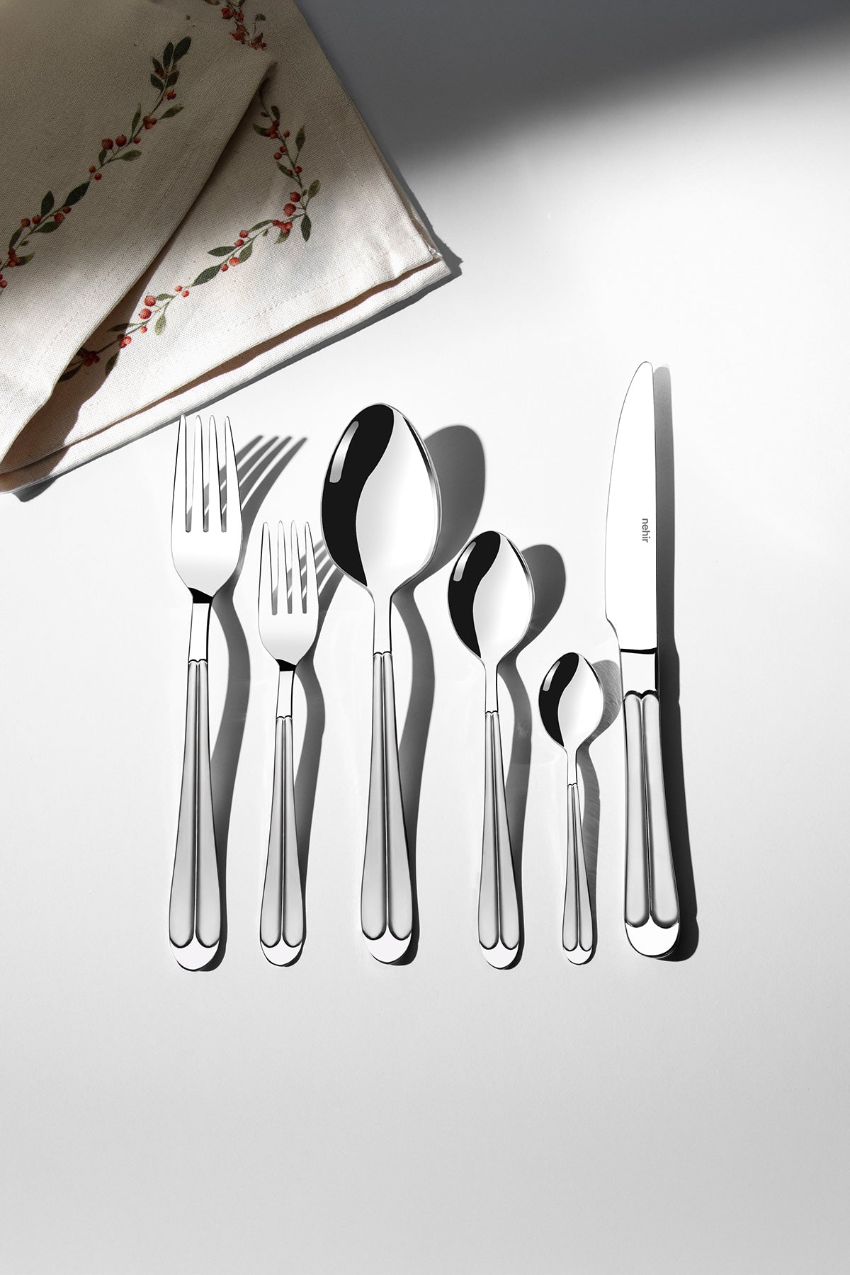 Saray Saten 12 Kişilik 72 Parça Kutulu Çatal Kaşık Bıçak Takımı