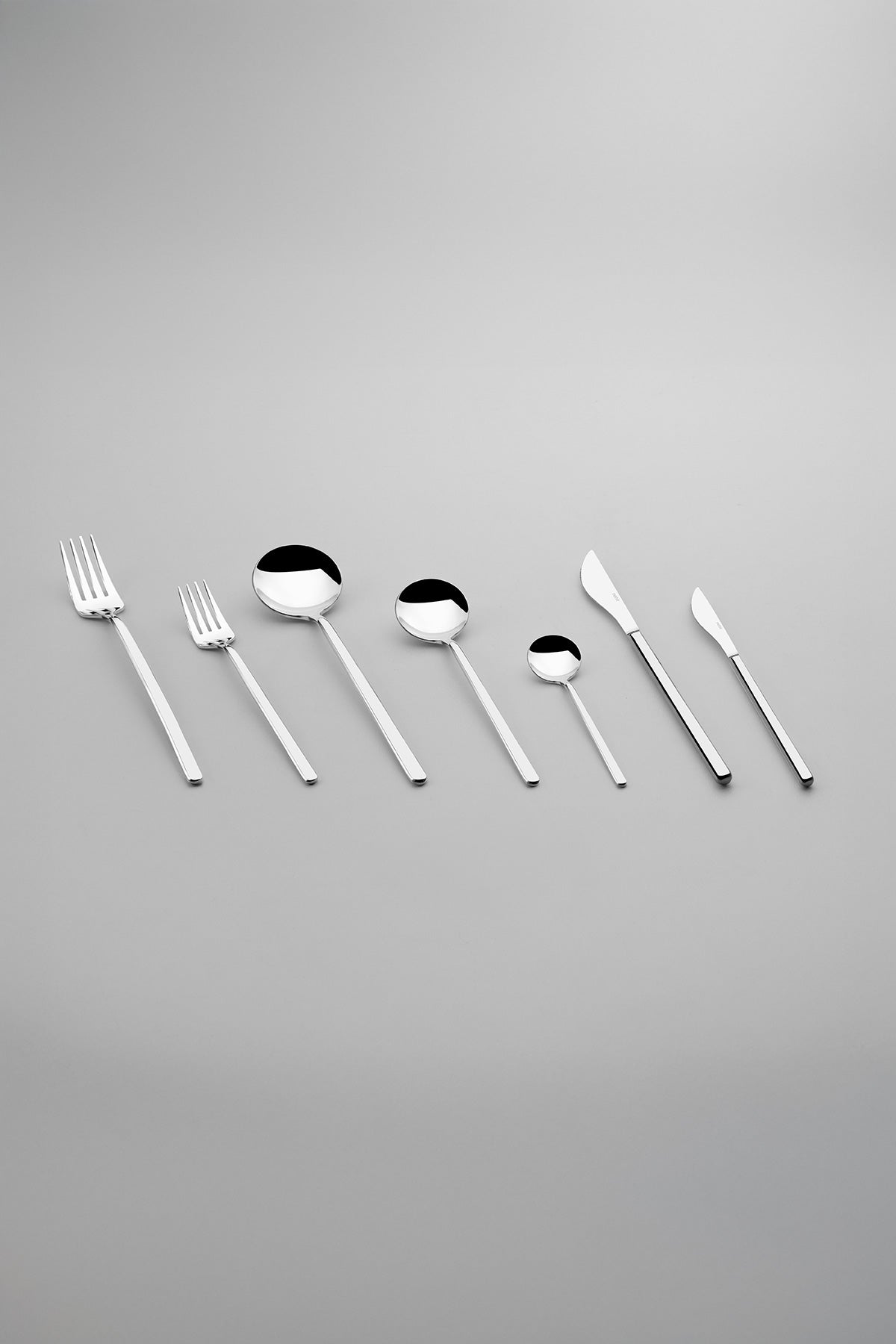 Sofia Sade 12 Kişilik 84 Parça Deri Kutulu Çatal Kaşık Bıçak Takımı