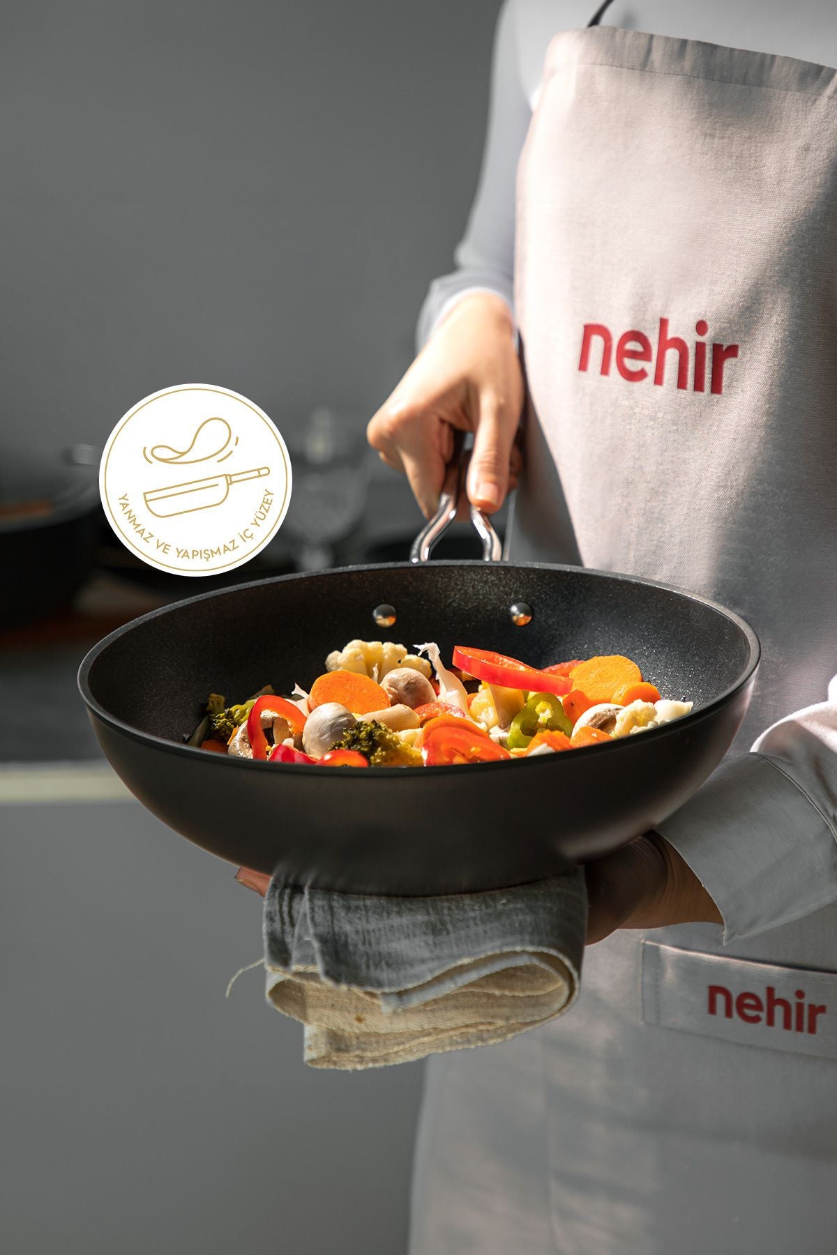 Titanium Siyah 28 Cm Wok Tava