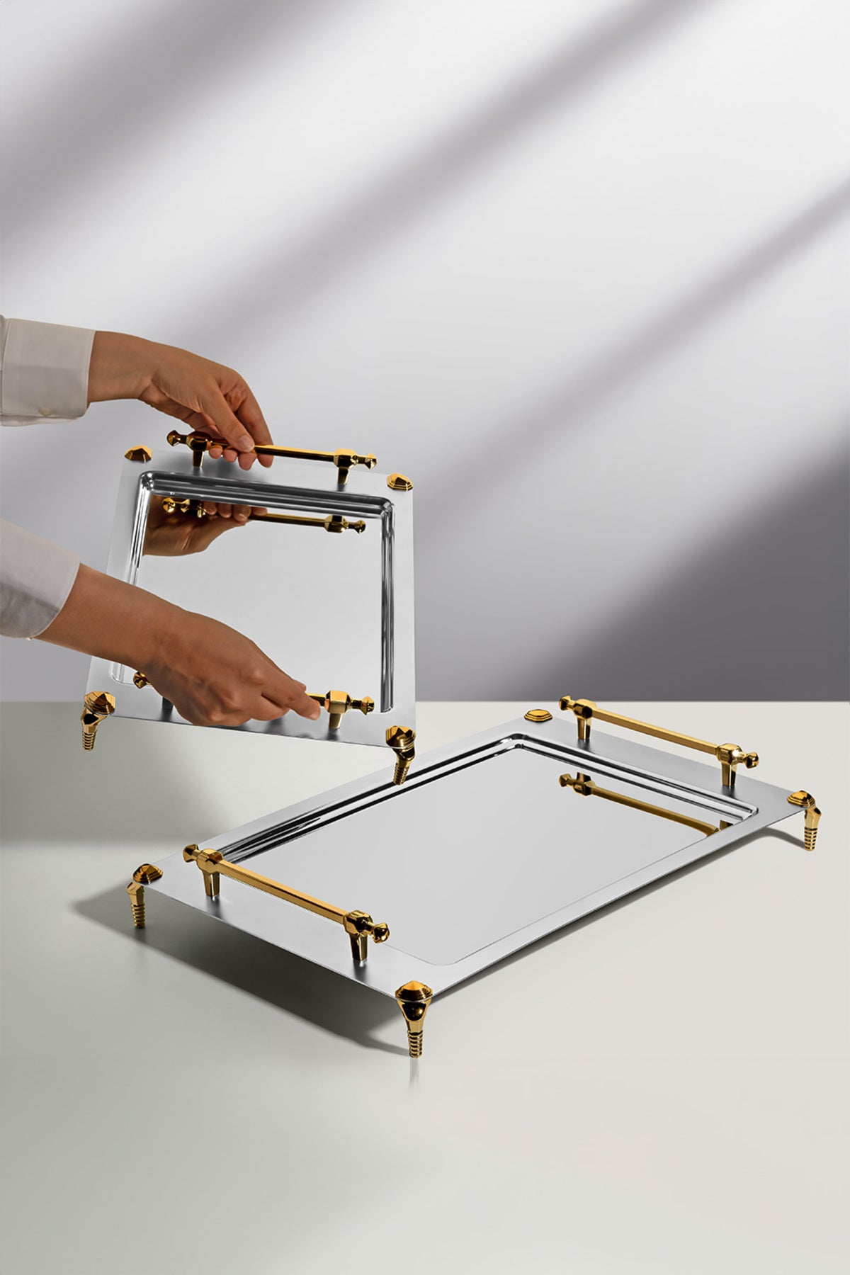 Verona Ayaklı 2'li Altın Saten Çelik Tepsi Seti