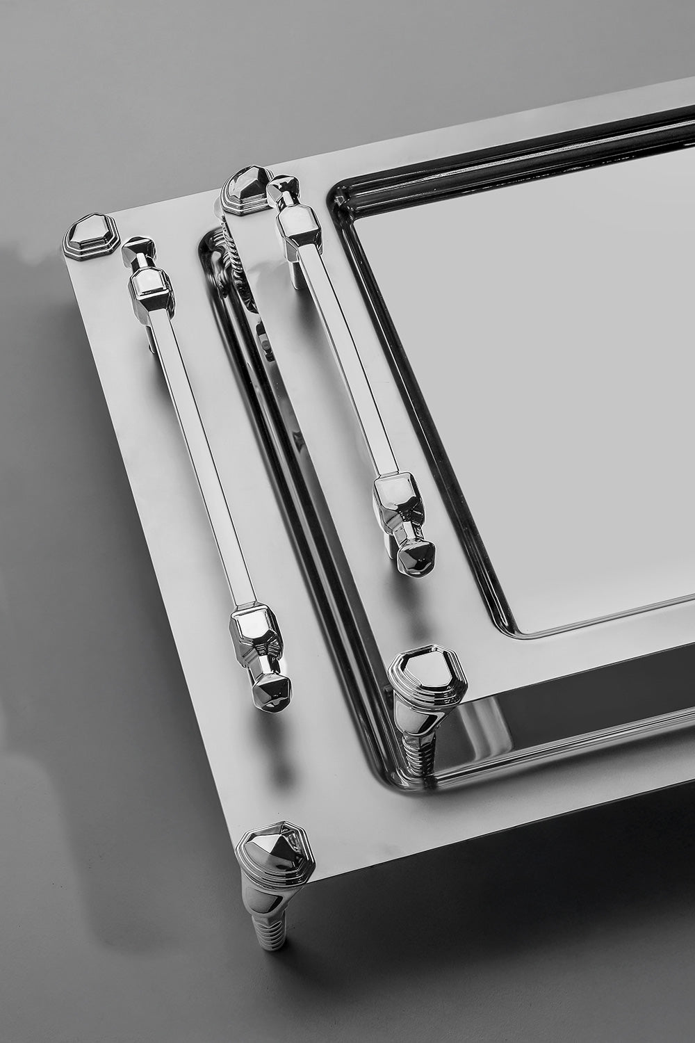 Verona Ayaklı 2'li Saten Çelik Tepsi Seti